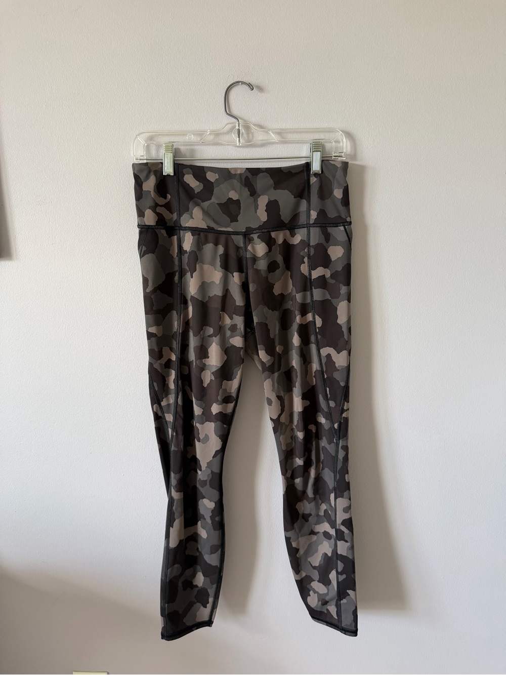Athleta Lightning 7/8 Leggings